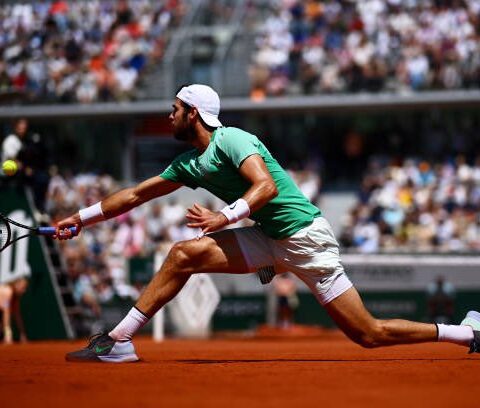 Khachanov Rallies Past Kokkinakis