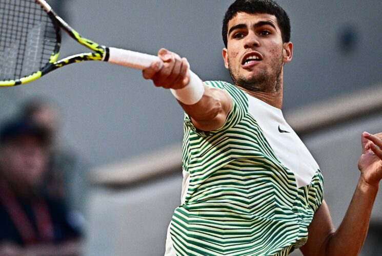 Alcaraz Dominates Shapovalov At Roland Garros In Pair’s First Meeting