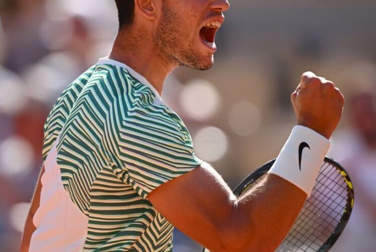 Roland Garros: World No.1 Carlos Alcaraz Sets up Semi final clash with World No.2 Novak Djokovic after easing past Stefanos Tsitsipas 