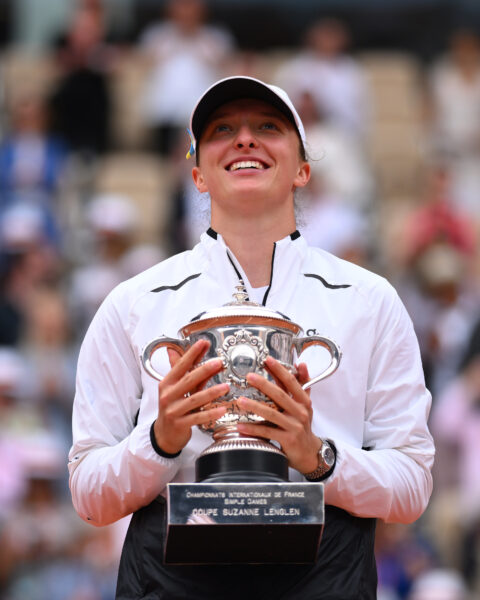 French Open | Swiatek beats Muchova in women’s final for her 3rd trophy in Paris