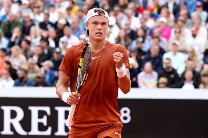 Roland Garros: Holger Rune defeats Genaro Alberto Olivieri to reach fourth round