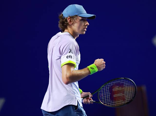 De Minaur Downs Schwartzman At Queen’s Club