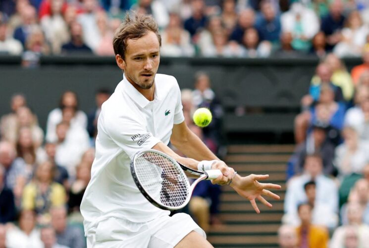 Wimbledon: Daniil Medvedev beats Czech Jiri Lehecka to reach quarter finals 