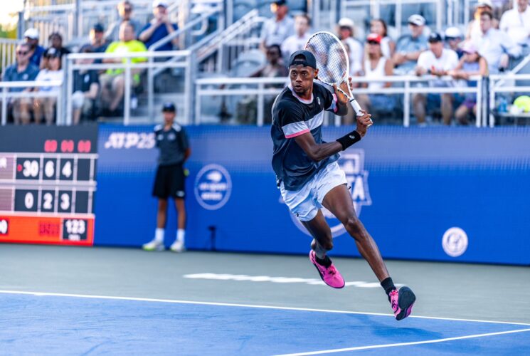 Eubanks Rolls In Atlanta Opener; Chinese Teen Shang Downs Shelton