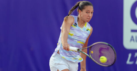 Ladies Open Lausanne: Parry storms into semis with confident win over Cornet