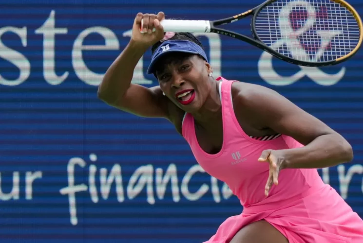 Western & Southern Open: Venus Williams garnered her first Top 20 win in four years with a straight-sets upset of Veronika Kudermetova