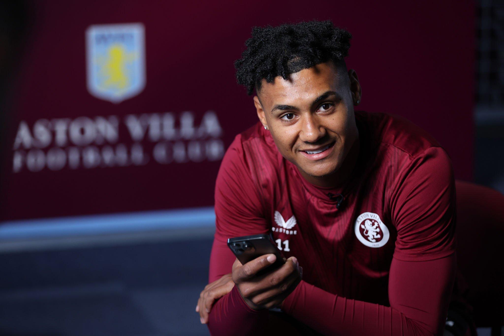 Official: Watkins Renews Contract With Villa - Six Sports Network