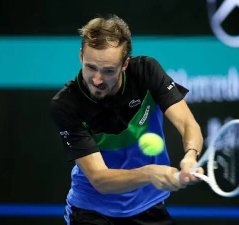 Daniil Medvedev Passes Grigor Dimitrov test to reach quarter finals in Vienna