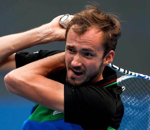 Daniil Medvedev Sets Jannik Sinner final in Vienna after victory over Stefanos Tsitsipas 