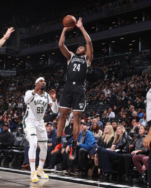 After 36 points and 12 rebounds from Giannis Antetokounmpo, the Bucks defeat the Nets 129–125.