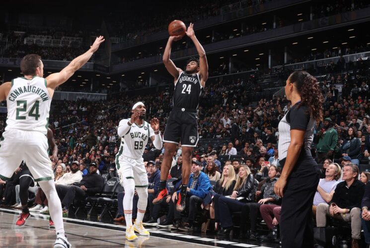 After 36 points and 12 rebounds from Giannis Antetokounmpo, the Bucks defeat the Nets 129–125.