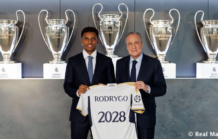 Official: Rodrygo Signs Contract Extension With Real