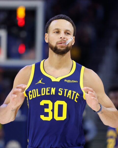 The Warriors’ victory in Portland ended Stephen Curry’s 3-point streak at 268 games.