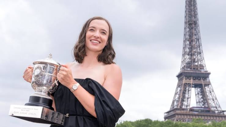 Swiatek crowns WTA player for the second successive year