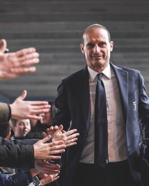 Allegri honoured to reach 400 appearances for Juventus