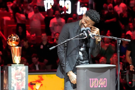 Heat retire the No. 40 jersey worn by Udonis Haslem.