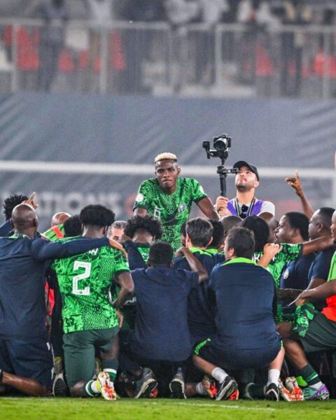 Saka, Ferdinand celebrates with Nigeria after dramatic semi-final win 