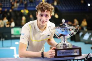 Ugo Humbert with his title in Marseille 