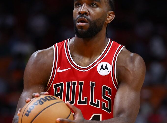 Patrick Williams of the Bulls will need foot surgery to finish his season.