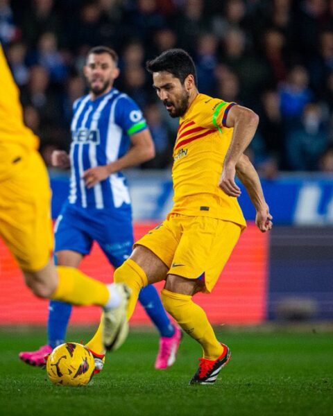 Gundogan scores in 10-man Barca ruthless win over Alaves