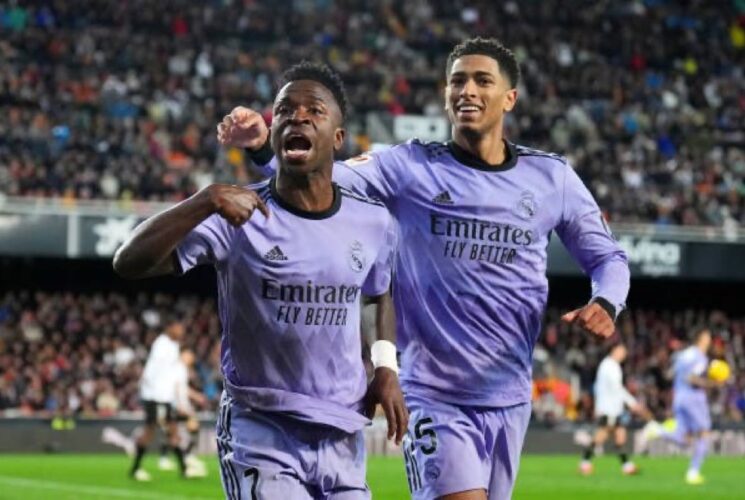 Vinicius brace earns Madrid comeback draw against Valencia 