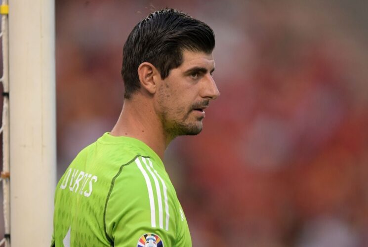 Courtois undergoes successful surgery after meniscus tear