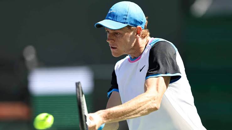 Miami Open: Sinner, De Minuar advance as Murray, Rune bow out