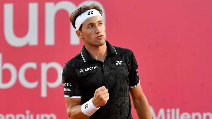 Estoril Open: Ruud reach last four in Portugal