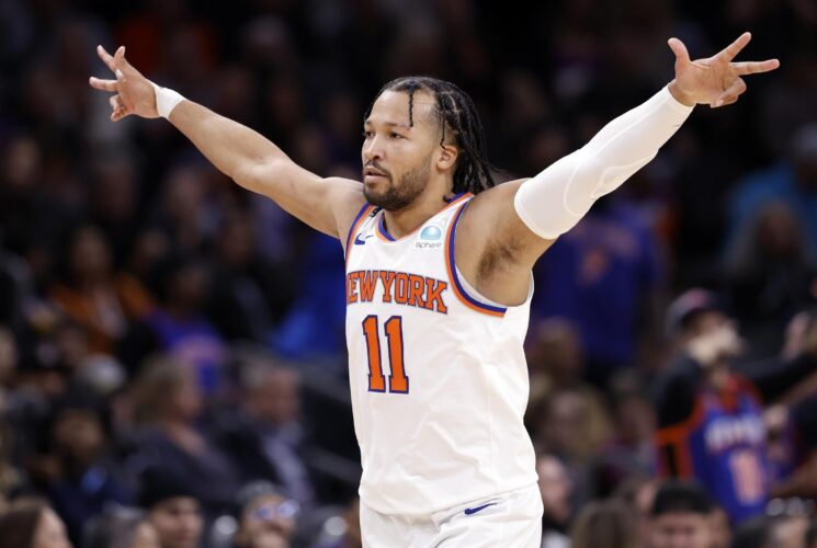 Knicks defeat Pacers in Game 5 with 44 points from Jalen Brunson.