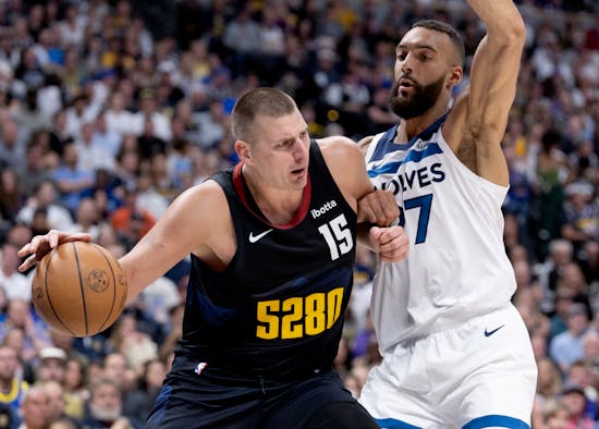 Nikola Jokic scores 40 points, giving the Nuggets a 3-2 lead against the Wolves.