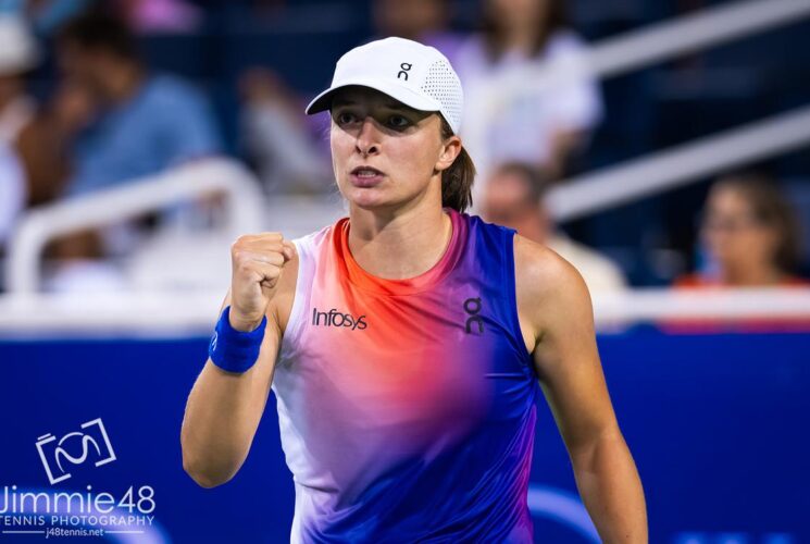 Swiatek beats Kostyuk, enter back to back Cincinnati quarter finals