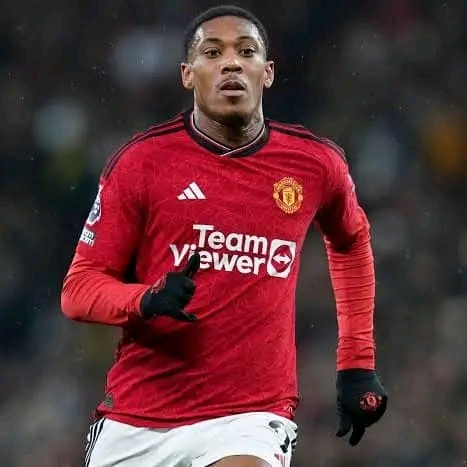 Anthony Martial offered biggest contract in club’s history after Manchester United’s spell