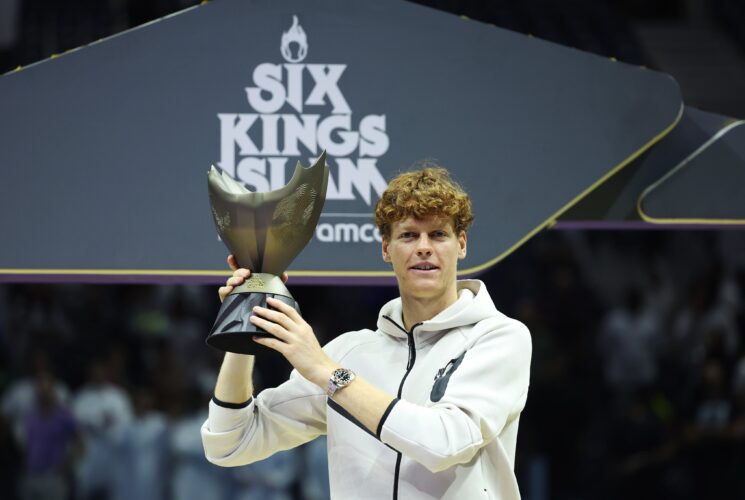 Sinner defeats Alcaraz to win the Six Kings Slam final