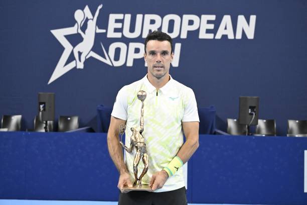 Bautista Agut triumph in Antwerp defeating Jiri Lehecka