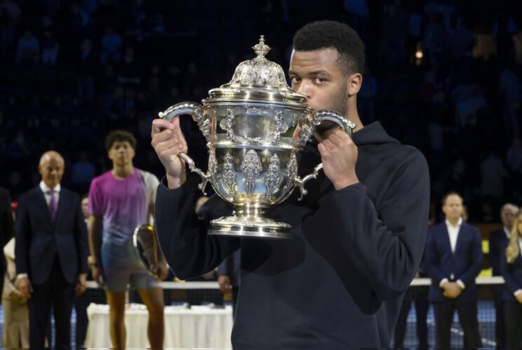 Mpetshi Perricard beats Shelton to lift his first ATP 500 crown