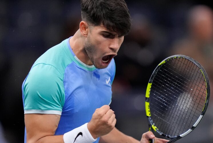 Alcaraz moves past Jarry to reach Paris Masters second round