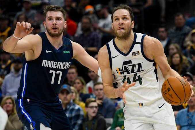 Mavericks Fall Short, Lose 107-102 to Jazz