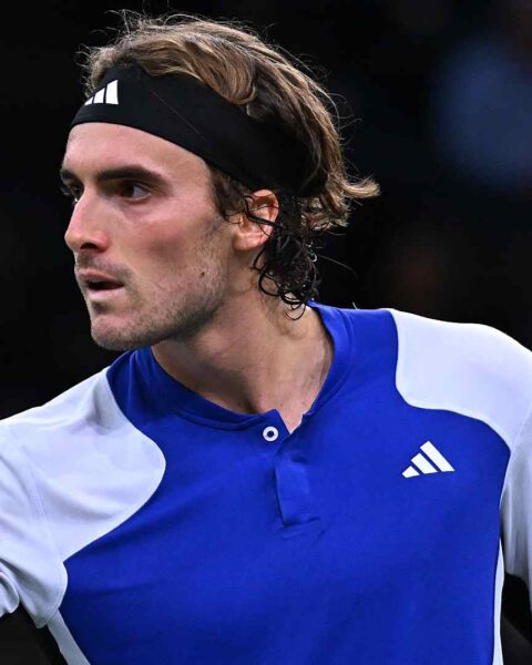 Tsitsipas seals quarterfinals belt in Paris, resurrect Turin hopes