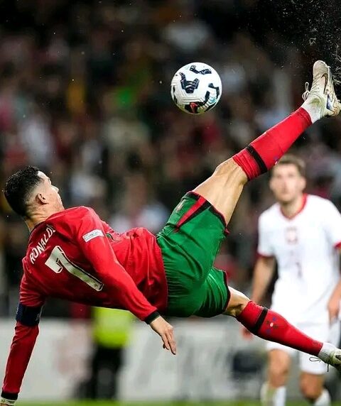 “910* not out” – Rio Ferdinand reacts on social media as Cristiano Ronaldo scores brace in Nations League clash