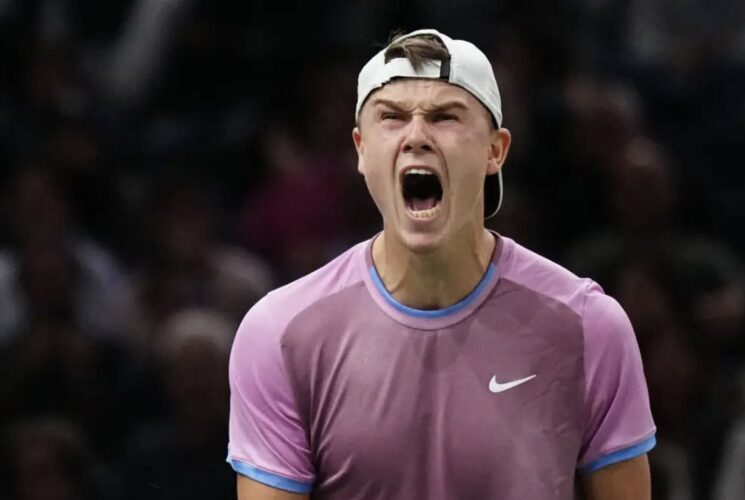 Rune beats Alex de Minaur, set semi-final clash with Zverev in Paris