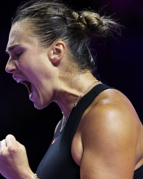 WTA Finals: Sabalenka beats Paolini, wins purple group, qualifies for the semis