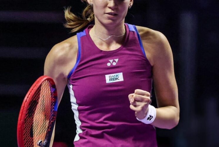 WTA Finals: Rybakina beats Sabalenka, reach semi-finals in Ryhadh