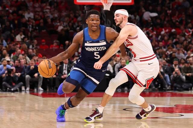 Minnesota Timberwolves Torch Chicago Bulls 135-119 in High-Scoring Affair