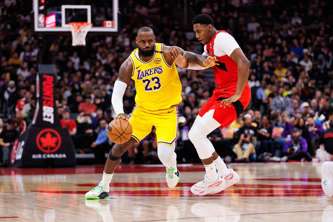 Los Angeles Lakers Dominate Toronto Raptors 123-103