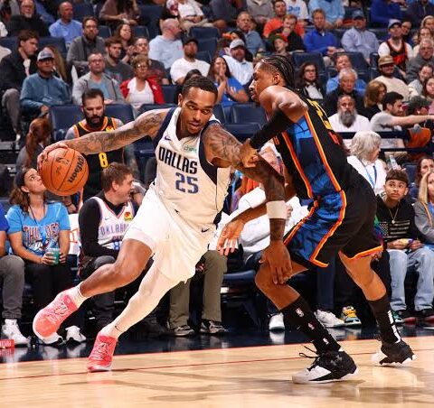 Western Conference Showdown: Mavericks Edge Thunder 121-119