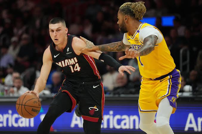 Heat Dominate Lakers in a Blowout Victory 134-93