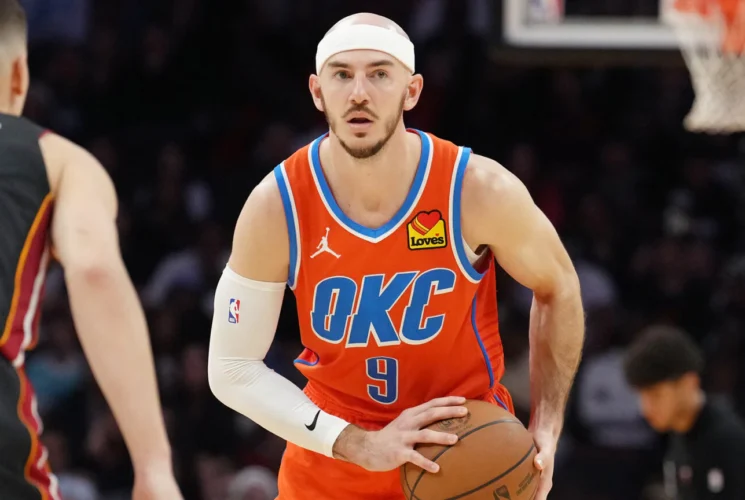 Alex Caruso Agrees to a 4-year $81 million Contract Extension