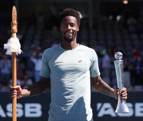 Monfils beats Bergs to clinch Auckland crown, makes history