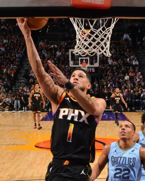 Booker Returns; Suns Guard Shakes off Rust in Comeback Game