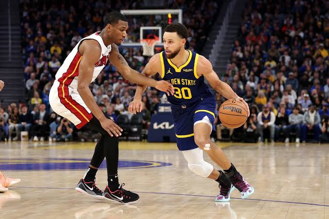 Warriors Struggles Continue: Miami Dominates 114-98